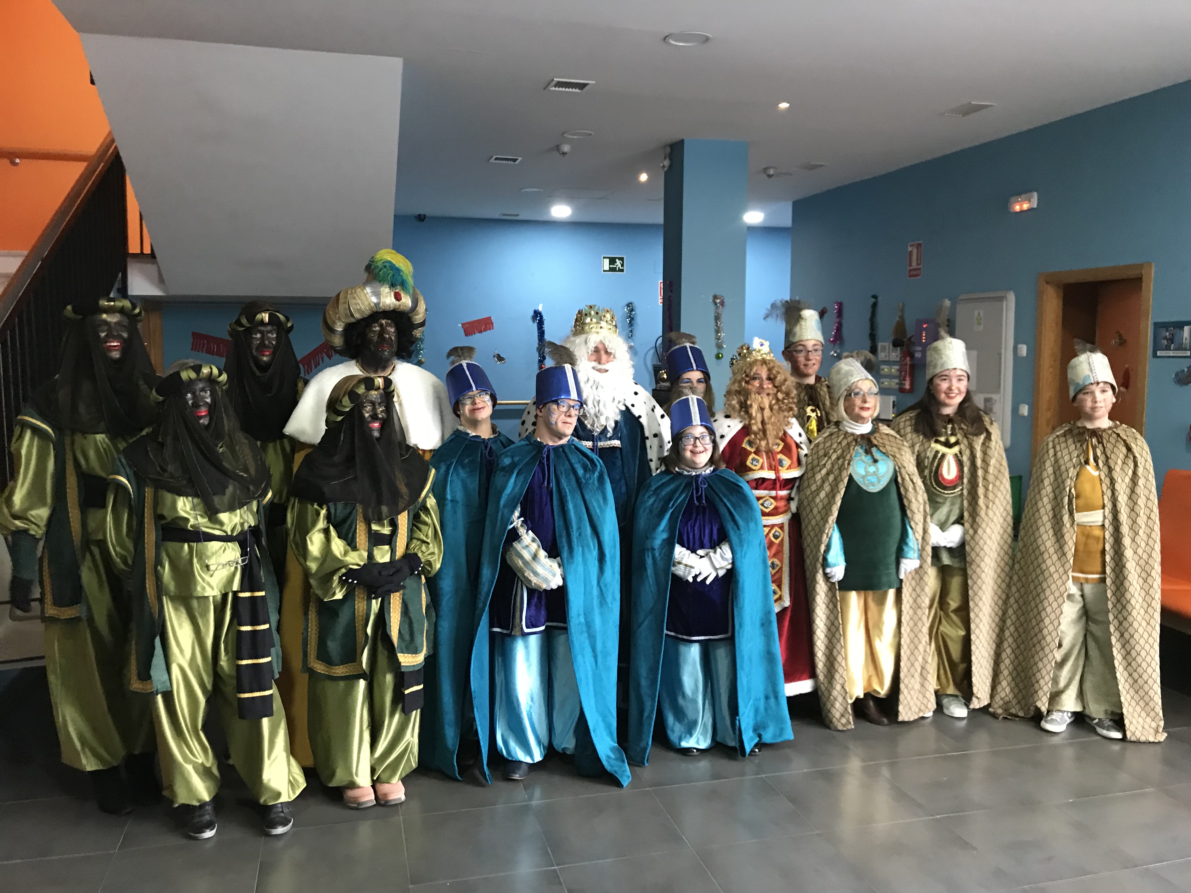 Cabalgata de Reyes 2018: Sus Majestades en las Residencias